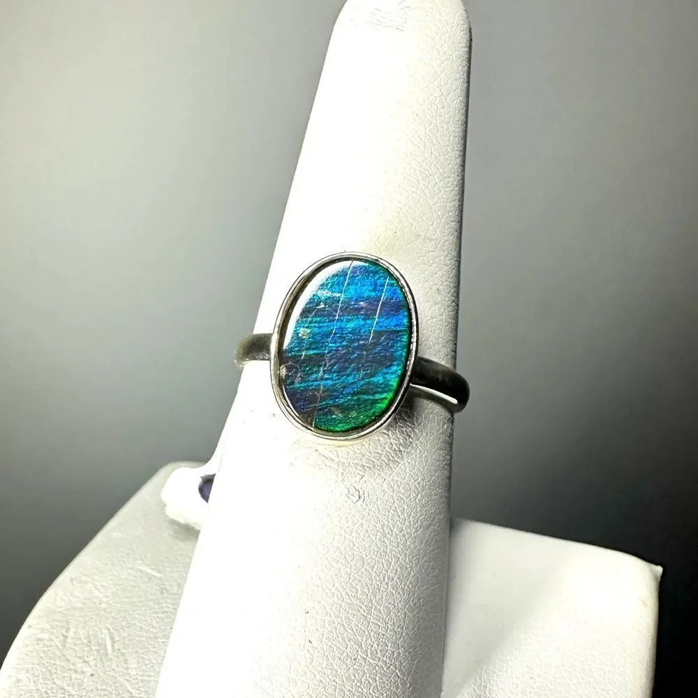 NWT oval cabochon Ammolite solitaire ring in solid sterling silver!‎
